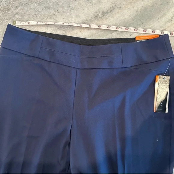Investments Women’s the PARK AVE fit Classic Ankle Navy Pants Size 14 - Picture 3 of 9